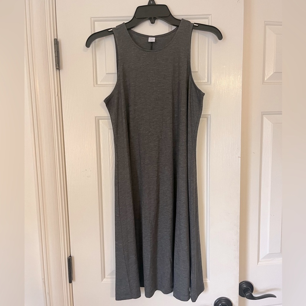 Old Navy Women’s Gray T-Shirt Summer Maxi Dress